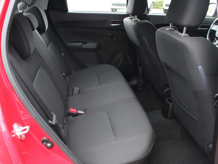 Suzuki Swift 1.2 Comfort Bluetooth, Airco, Radio-CD Speler afbeelding 31
