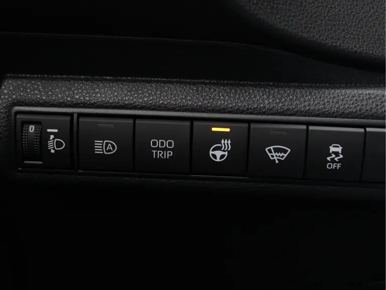 Suzuki Swace 1.8 Hybrid Style Automaat 140PK All-Season Banden, Adaptieve Cruise Control, Navigatie, Stuur Verwarmd, Voorruitverwarming, Draadloze Telefoonlader afbeelding 33