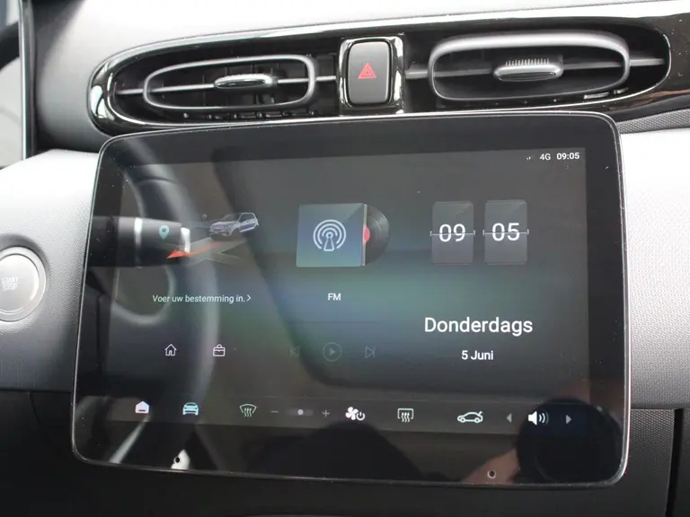 Leapmotor T03 Design 37.3 kWh Navigatie, Camera achter, Parkeerhulp achter, Audio, Keyless Start, Lichtmetalen velgen afbeelding 21