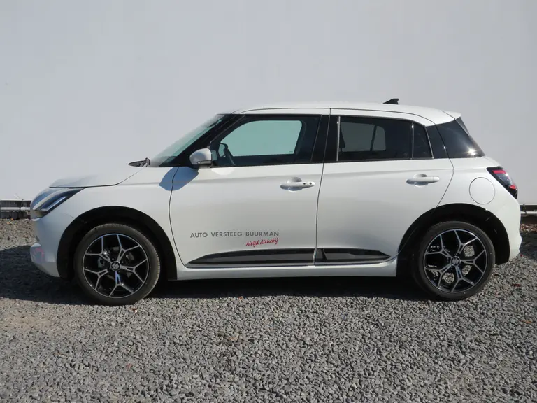 Suzuki Swift 1.2 Style Smart Hybrid Dodehoek Detector, Suzuki Body Kit Piano Black Demo Voordeel! afbeelding 2