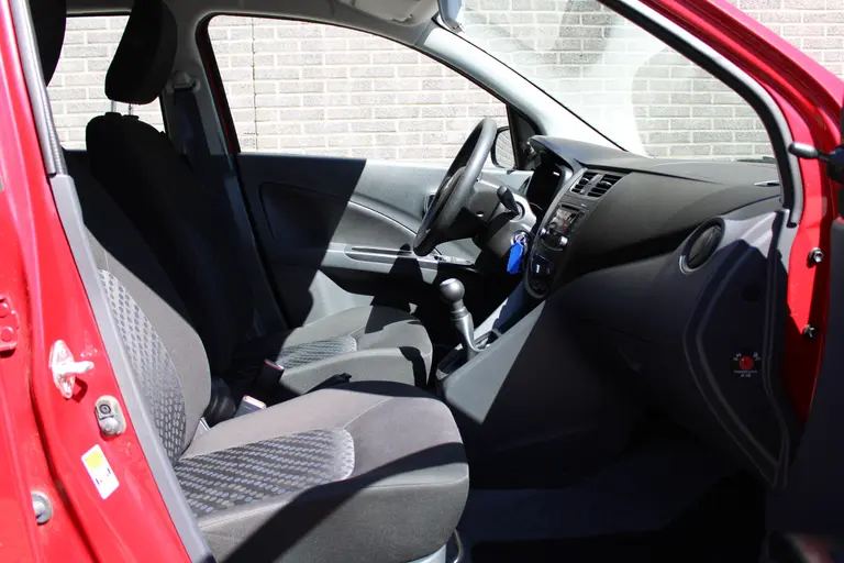 Suzuki Celerio 1.0 Comfort, Dealer onderhouden, Airco, Bluetooth, Elektr. ramen voor afbeelding 18