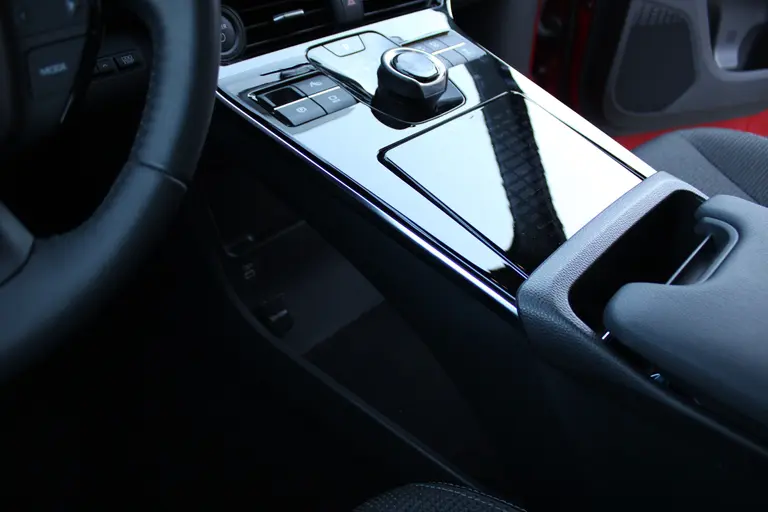 Toyota Bz4x Dynamic 71 kWh 3-fase Trekhaak, Elektrisch Verstelbare Bestuurdersstoel, Voorruit-, Stuur- en Stoelverwarming afbeelding 12