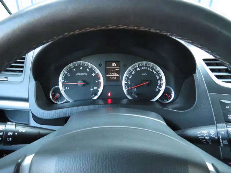 Suzuki Swift 1.2 Exclusive EASSS Speciale uitvoering, All-Seasons, Cruise/Climate-Control, Parkeersensoren en Verwarmde Voorstoelen afbeelding 14