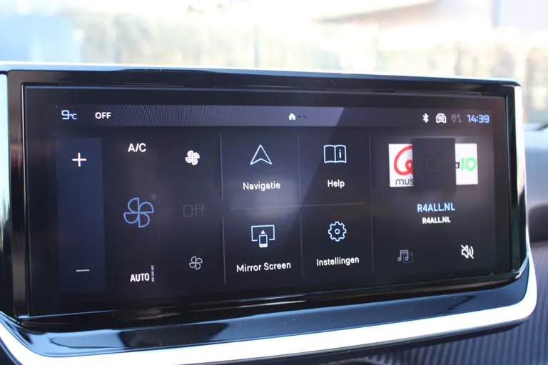 Peugeot 2008 1.2 PureTech 100PK Allure Navigatie, Camera Achter, Draadloze telefoonlader, Parkeerhulp voor en achter afbeelding 34