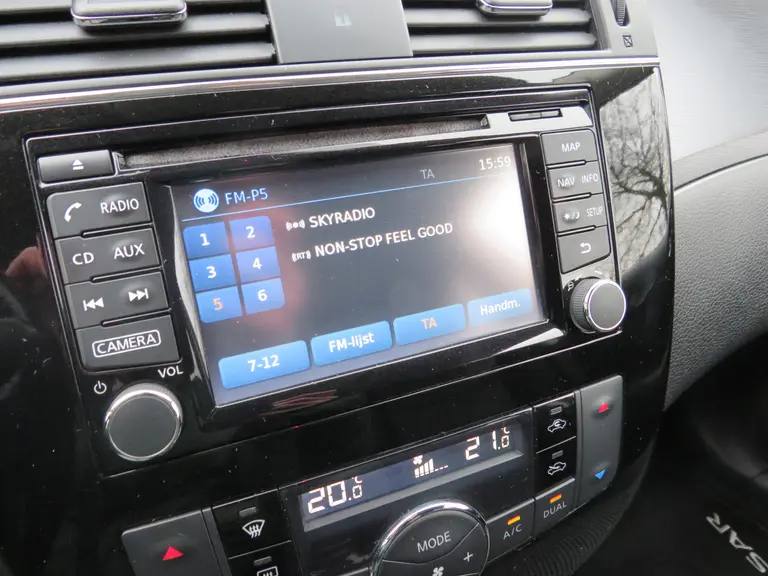 Nissan Pulsar 1.2 DIG-T Connect Edition, Automaat, ORG NL, Achteruitrijcamera, Cruise Control en Keyless Entry afbeelding 16