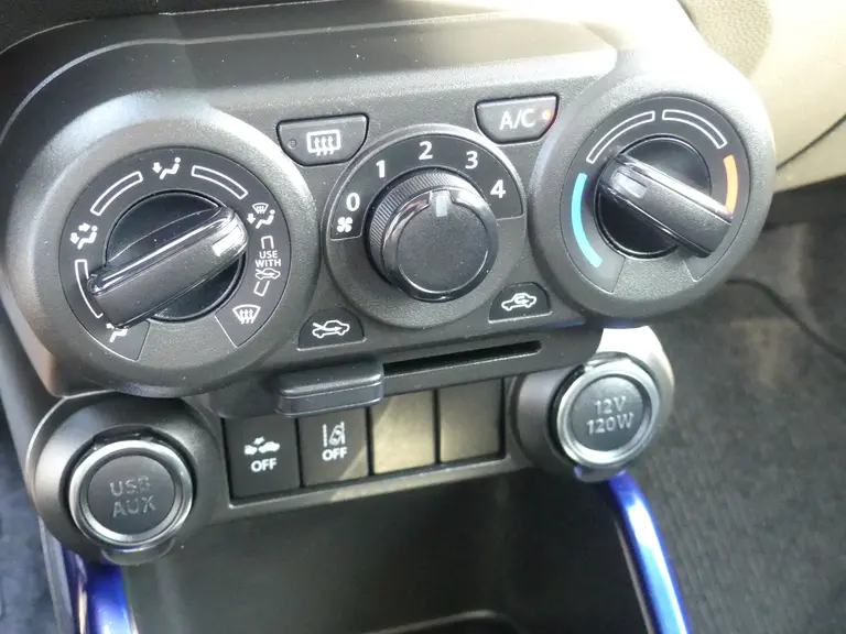 Suzuki Ignis 1.2 Smart Hybrid Select Automaat, All Season banden, Navigatie afbeelding 19