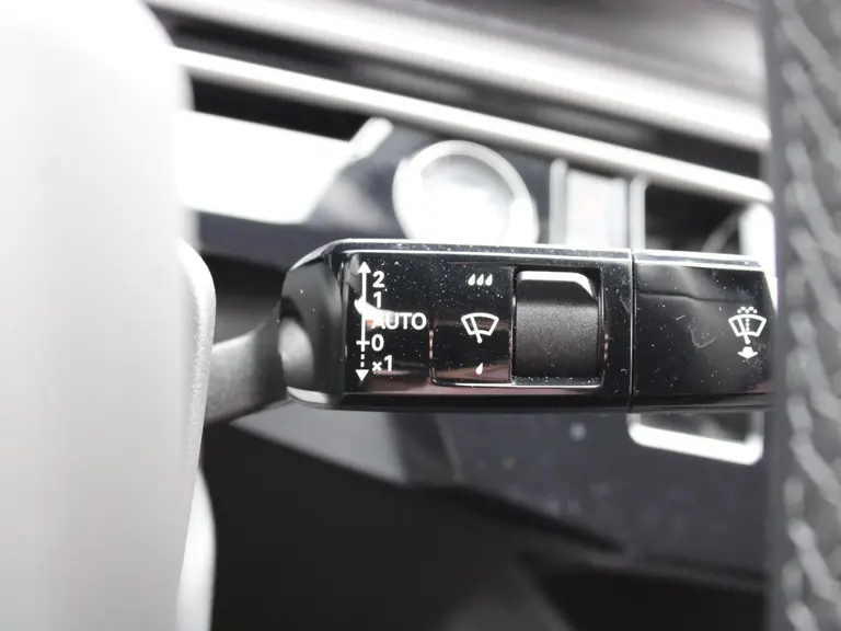 Peugeot 3008 Allure 1.2 Hybrid 136PK e-DCS6 Automaat Navigatie, Rondomzichtcamera, Stoel & Stuurwielverwarming, Keyless, Draadloze Telefoonlader afbeelding 23