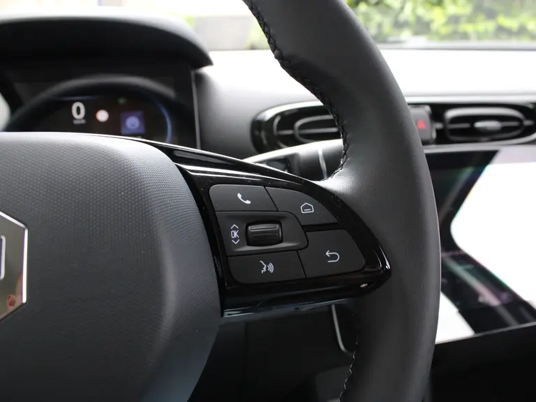 Leapmotor T03 Design 37.3 kWh Navigatie, Camera achter, Parkeerhulp achter, Audio, Keyless Start, Lichtmetalen velgen afbeelding 37