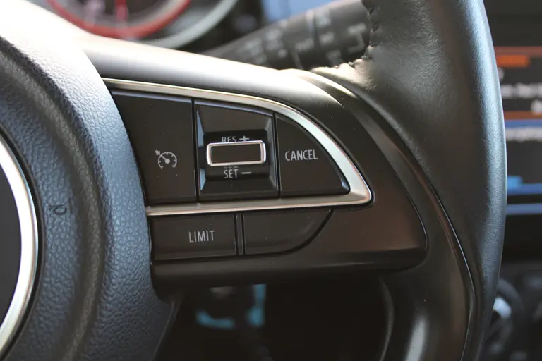 Suzuki Swift 1.2 Select Carplay/Android Auto, Achteruitrijcamera, Stoelverwarming, DAB Radio, Airco afbeelding 26