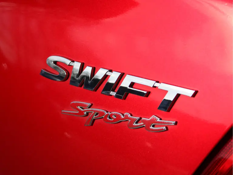 Suzuki Swift 1.4 Sport Smart Hybrid 6-Versnellingsbak, Origineel Nederlands, Navigatie, Cruise en Climate Control afbeelding 21