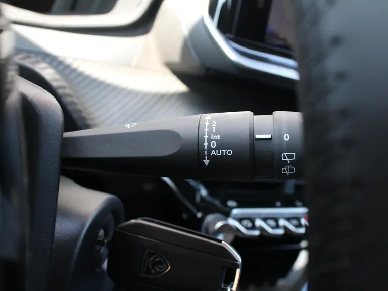 Peugeot 208 1.2 PureTech 100 Allure Navigatie, Stoelverwarming, Camera achter, Parkeerhulp voor & Achter, Lichtmetalen velgen afbeelding 14