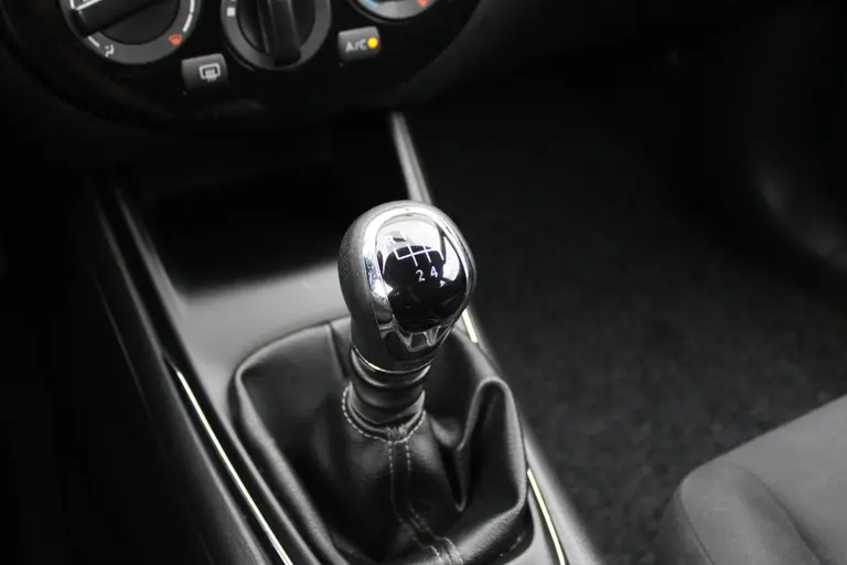 Nissan Pulsar 1.2 DIG-T Visia, Cruise Control en Bluetooth. afbeelding 16