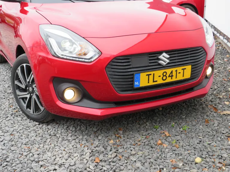 Suzuki Swift 1.2 Stijl Smart Hybrid, Style, Camera, Navigatie, Keyless, Cruise en Climate Control afbeelding 30