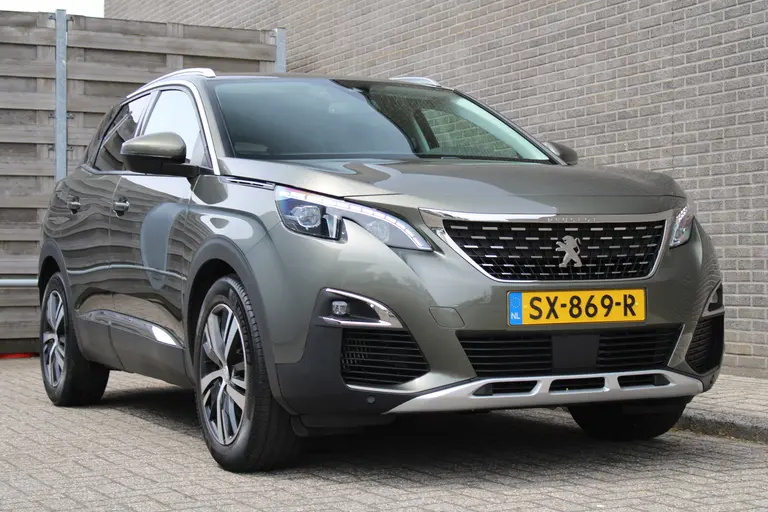 Peugeot 3008 1.2 PureTech Allure Automaat, Trekhaak, Navigatie, CruiseControl, Applecarpl./Andr. Auto afbeelding 37