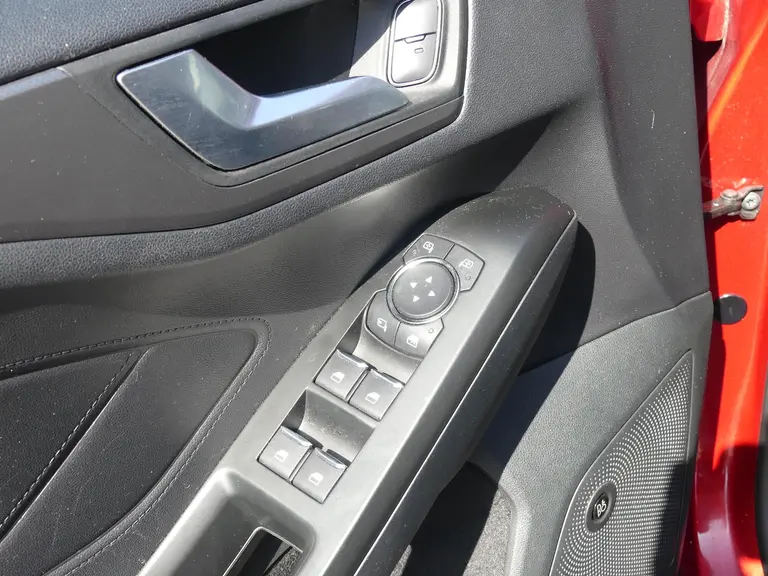 Ford FOCUS Wagon 1.5 EcoBoost Titanium Business Trekhaak, Bang & Olufsen, Cruise en Climate Control afbeelding 10