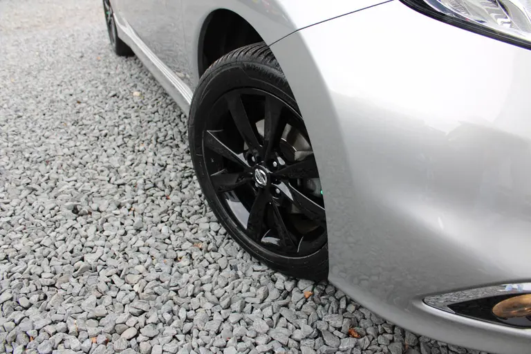 Nissan Note 1.2 Black Edition, All-Seasons, Hoge instap, Navigatie en Cruise Control! afbeelding 5