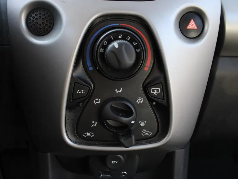 Citroën C1 Feel 1.0 e-VTi 70PK 5-drs Airco, ESP, Speed limiter, Bluetooth, Audio afbeelding 16