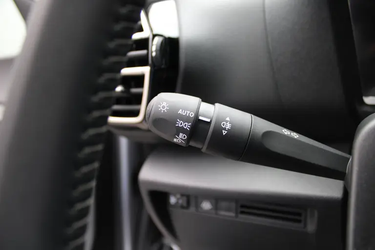 Citroën C4 1.2 Puretech 130 You Cruise/Climate control, Camera, Apple carplay/Android, Radio/DAB, afbeelding 16