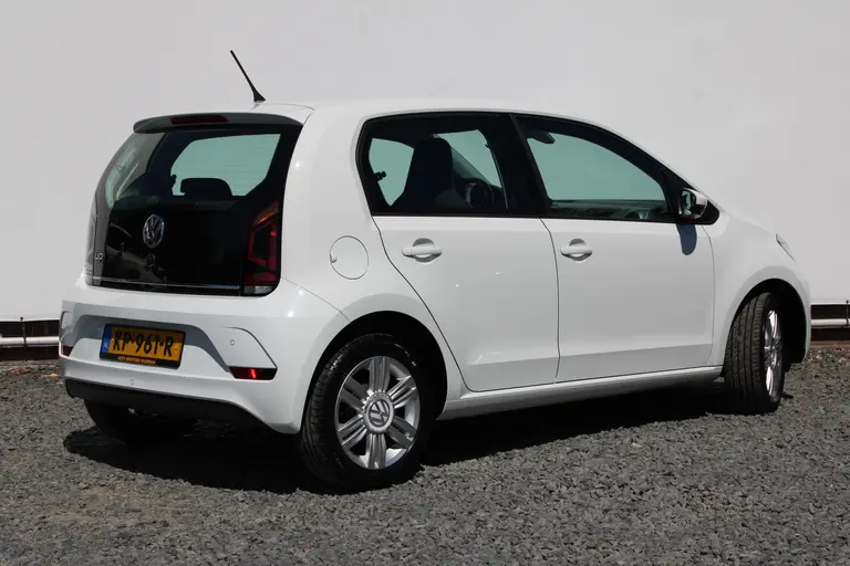 Volkswagen up! 1.0 BMT high up! Bluetooth, Parkeersensoren, Cruise-Control, LM-Velgen en Keurig onderhouden! afbeelding 3