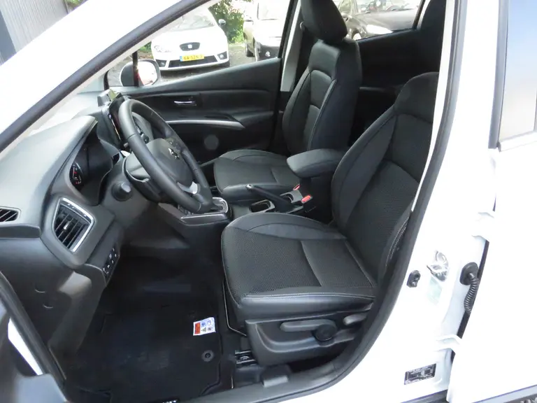 Suzuki S-Cross 1.5 Hybrid Style, 360 Camera, Parkeersensoren, Nieuw! afbeelding 8