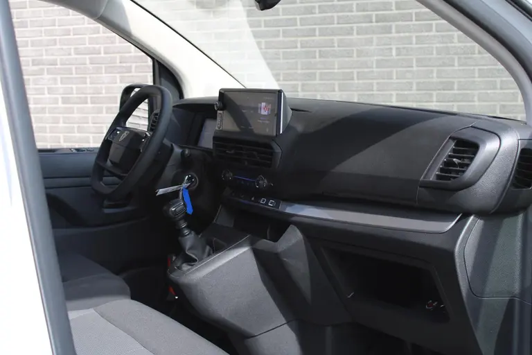 Peugeot Expert 2.0 BlueHDi 145PK L2 Navigatie, Camera Achter, Airconditioning, Audio, Cruise Control, Audio DAB Gereserveerd !! afbeelding 23