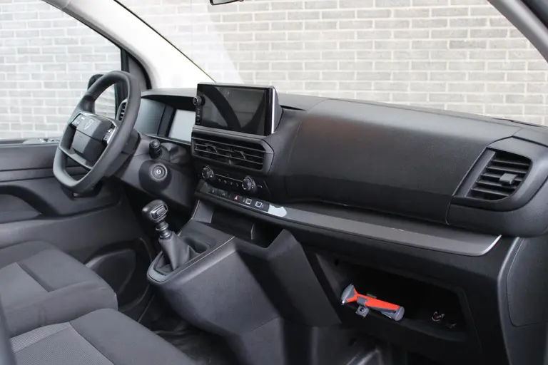 Peugeot Expert 2.0 BlueHDi 145 L2 Trekhaak, Airco, CruiseControl, Applecarpl./Andr. Auto, Navigatie, Achteruitrijcamera afbeelding 10