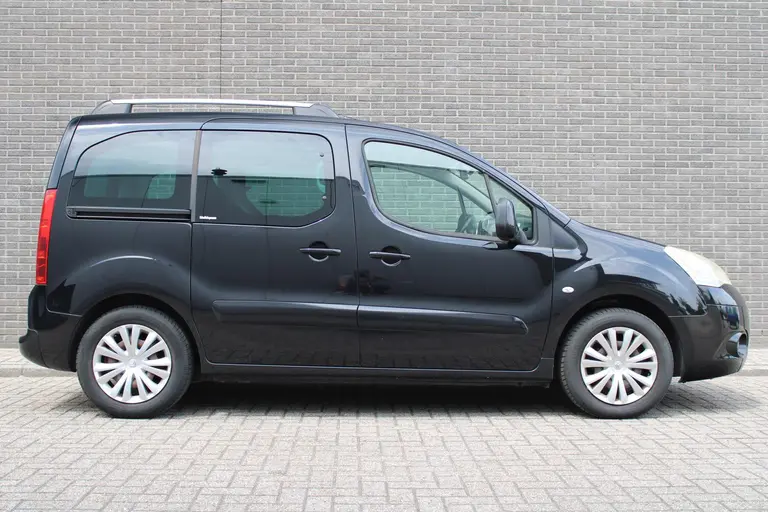 Citroën Berlingo 1.6 VTi 120 XTR Cruise/Climate control, Audio, Trekhaak, Stoelverwarming, Mistlampen, Parkeersensoren achter afbeelding 4