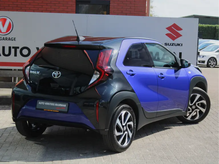 Toyota Aygo X 1.0 VVT-i S-CVT Pulse Automaat Adaptieve Cruise en Climate Control, Carplay/Android Auto, Keyless Go afbeelding 3