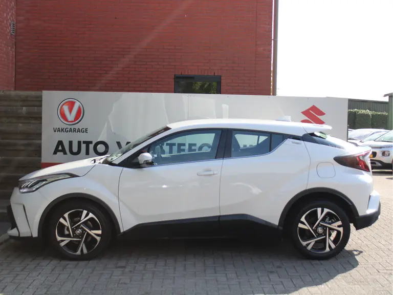 Toyota C-HR 1.8 Hybrid Dynamic Automaat Navigatie, Cruise Control Adaptief, Parkeersensoren Voor en Achter, Airco Automatisch afbeelding 17