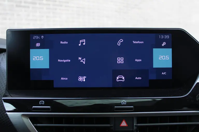 Citroën Ë-C4 Shine 50 kWh Automaat, Navigatie, Airco, Applecarpl./Andr. Auto, achteruitrijcamera afbeelding 24