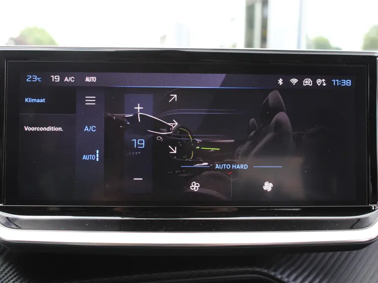 Peugeot e-208 Allure 51 kWh 156PK Navigatie, Rondomzichtcamera, Parkeersensoren, Apple Carplay, Android Auto afbeelding 25