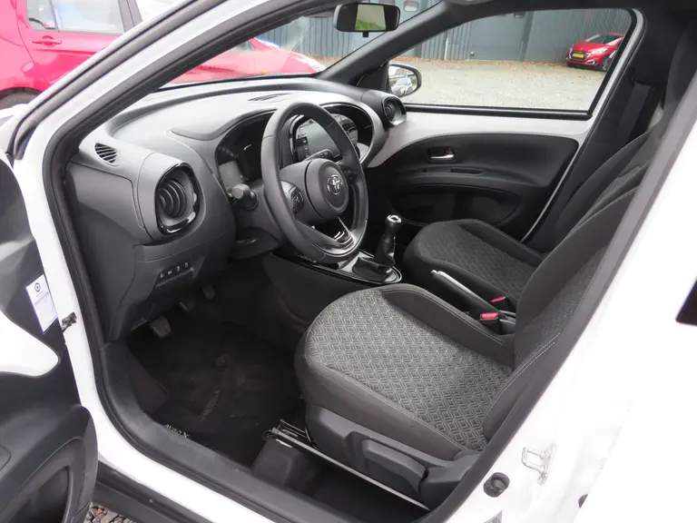 Toyota Aygo X 1.0 VVT-i MT Pulse, 1e Eig. ORG NL! Camera en Applecarplay/Androidauto afbeelding 9
