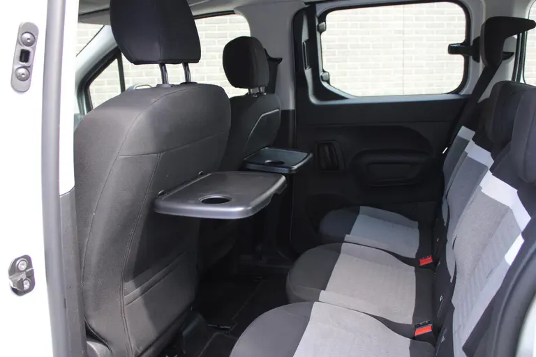 Citroën E-Berlingo Feel 50 kWh Airco, Cruise controle, Apple carplay/Android auto, Schuifdeur L+R, Camera, Bluetooth, afbeelding 27