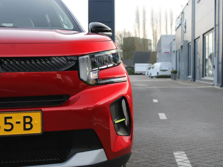 Citroën ë-C3 Max 44 kWh Boordlader 3 fasen, Navigatie, Achteruitrijcamera, Climate Control, Cruise Control, Draadloze Telefoonlader afbeelding 3