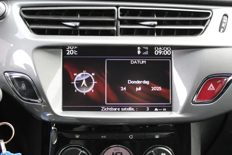 Citroën DS3 1.2 VTi So Chic afbeelding 17