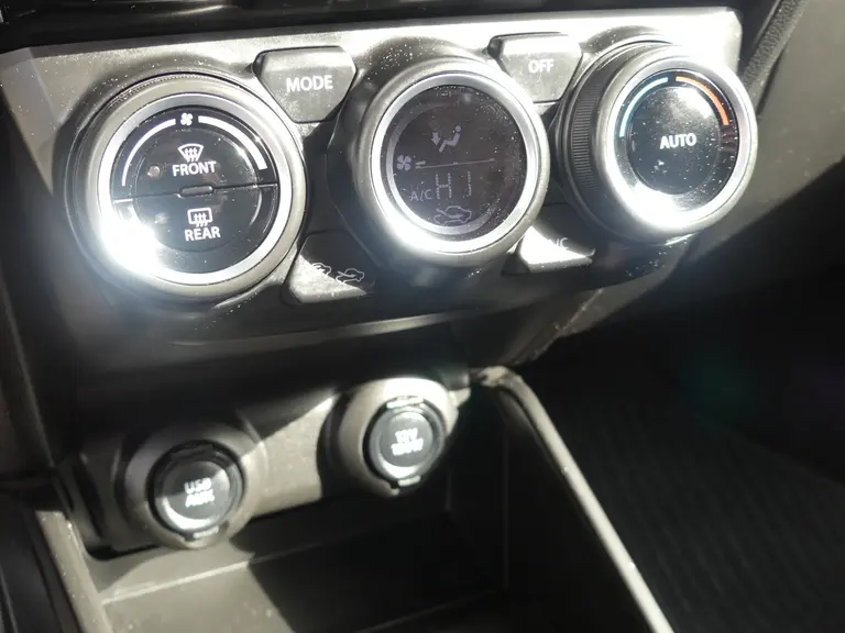 Suzuki Swift 1.2 Style Smart Hybrid Cruise Control, Navigatie, Climate Control achteruitrijcamera afbeelding 22