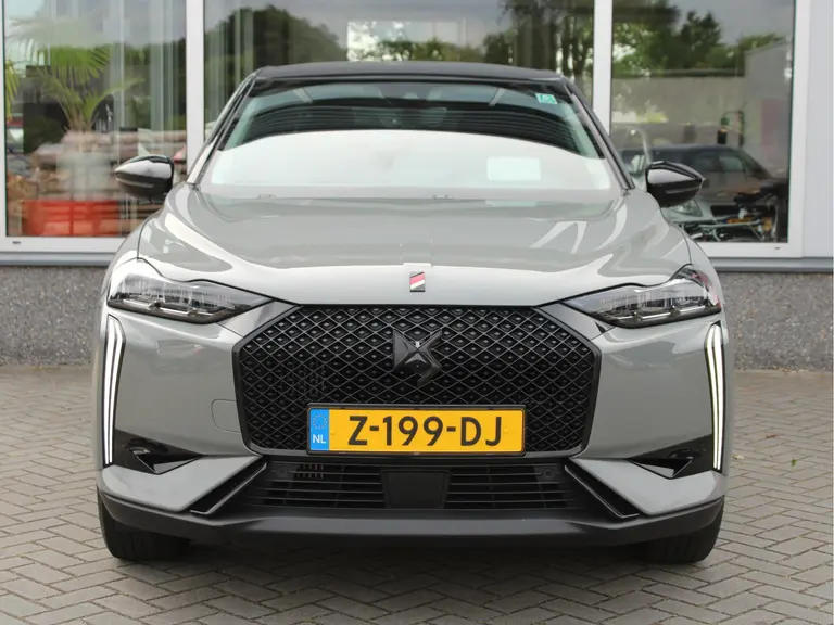 DS DS 3 1.2 PureTech Performance Line Automaat Microvezel Bekleding, Rondomzicht Camera, Cruise en Climate Control afbeelding 10