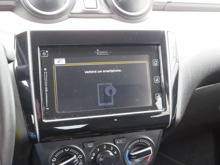 Suzuki Swift 1.2 Select, 17 inch LM-Velgen, Camera, Dealer onderhouden met Applecarplay/Androidauto afbeelding 19