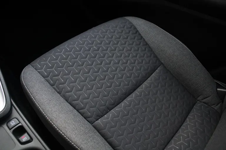 Toyota Yaris Cross 1.5 Hybrid Achteruitrijcamera, Bluetooth, Cruise Control Adaptief, Climate Control afbeelding 21