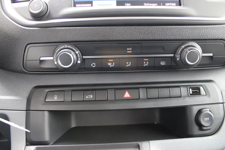 Citroën Jumpy Club M 50 kWh Cruise control, Airco, Apple carplay/Android auto, Radio, Elek.bediende ramen en spiegels afbeelding 24