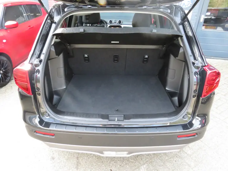 Suzuki Vitara 1.5 Hybrid Style AllGrip, Automaat, Panoramadak, Parkeersensoren, Alcantara/leer, ZEER COMPLEET! afbeelding 10