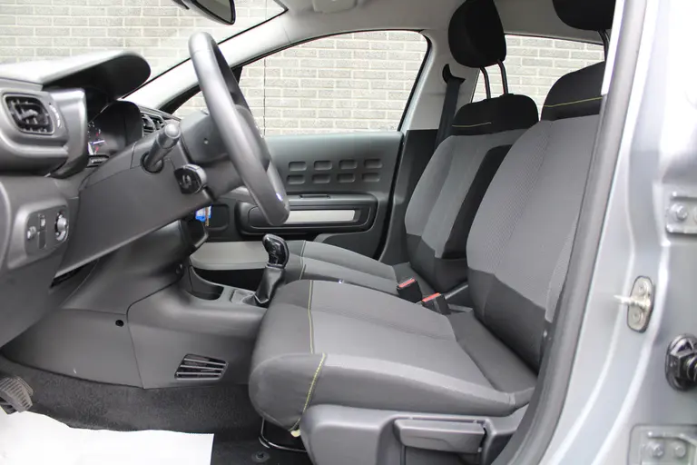 Citroën C3 1.2 PureTech S&S Feel Edition Trekhaak, Navigatie, Applecarpl./Andr. Auto, Cruise/Climate Control afbeelding 9