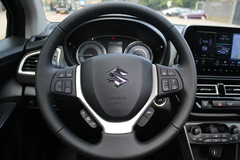 Suzuki S-Cross 1.4 Boosterjet Style Smart Hybrid 6 Jaar Garantie! Elektrisch Panoramadak, 360° Camera, Navigatie, Parkeersensoren Voor en Achter, All-Season Banden afbeelding 25
