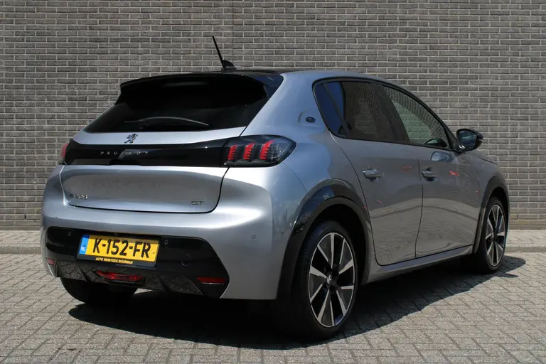 Peugeot e-208 EV GT 350 50 kWh Inclusief batterijtest Panoramadak, Navigatie, Cruise/Climate control, Apple carplay/Android auto, afbeelding 4