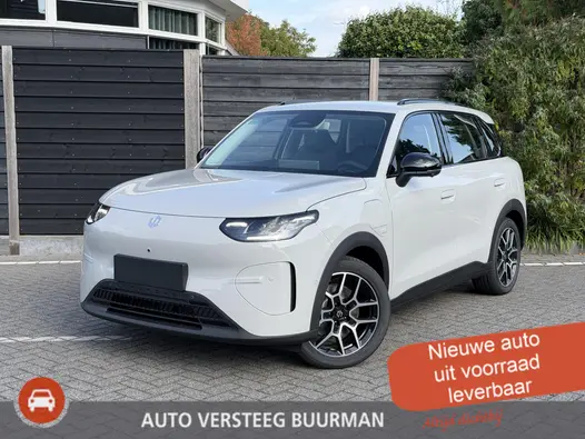 Leapmotor B03X Design ProMax 53 kWh 197PK Automaat Navigatie, Camera 360, Lichtmetalen velgen, Kunstlederen bekleding, Stoel & Stuurwielverwarming