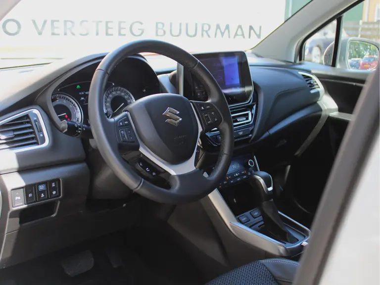 Suzuki S-Cross 1.5 Hybrid AllGrip Style Automaat Rondomzicht Camera, Leder/Stof Bekleding, Adaptieve Cruise en Climate Control afbeelding 5