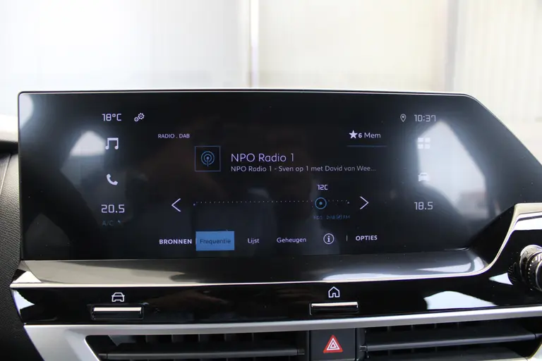 Citroën C4 1.2 Puretech 130 You Cruise/Climate control, Camera, Apple carplay/Android, Radio/DAB, afbeelding 19