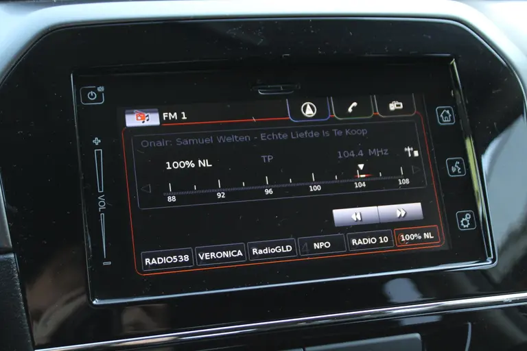 Suzuki Vitara 1.4 Boosterjet Select 141PK Automaat Achteruitrijcamera, Cruise Control, Voorstoelen Verwarmd, afbeelding 25