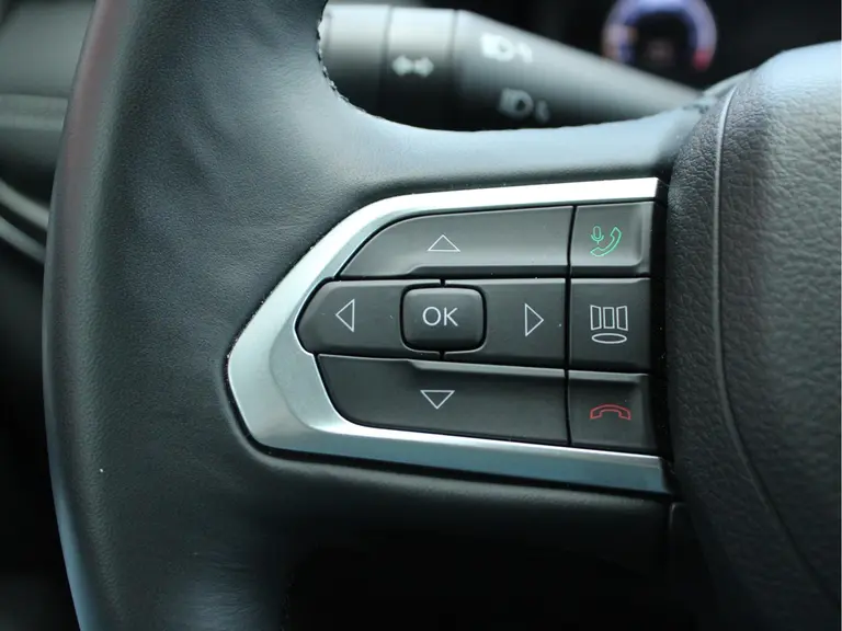 Jeep Compass 1.5T e-Hybrid Altitude Rondomzicht Camera, Stoelventilatie & -verwarming, Cruise & Climate Control afbeelding 34