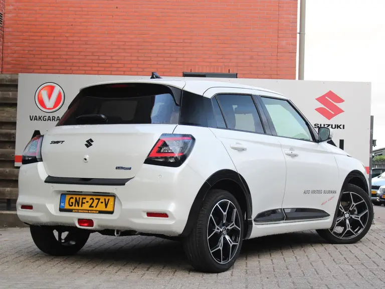 Suzuki Swift 1.2 Style Smart Hybrid GT-Styling Pakket + Extra Accessoires t.w.v. €3.500,- Navigatie, Parkeersensoren, Adaptieve Cruise Control, Automatisch Inklapbare Spiegels afbeelding 17